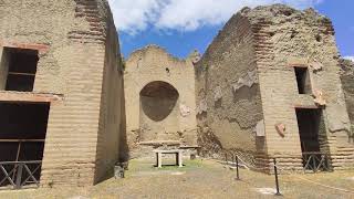 Lapilli del Parco Archeologico di Ercolano la Palestra [upl. by Prussian782]