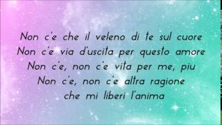 Laura Pausini  Non Cè lyrics [upl. by Susumu]