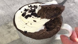 Schneller OREO TASSENKUCHEN in der Mikrowelle  Oreo Mug Cake Rezept [upl. by Liauqram]