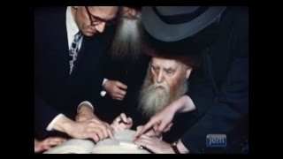 The Previous Rebbe Accepts US Citizenship  RARE Footage from 1949 [upl. by Misha]