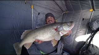 Ice Fishing For Giant Lake Erie Walleye 2018 [upl. by Spencer786]